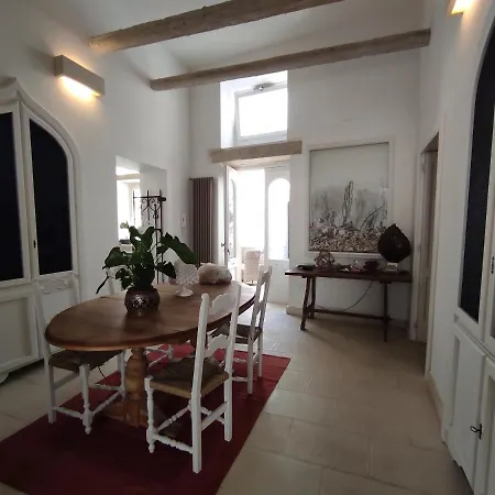 Garibaldi Luxury Отранто