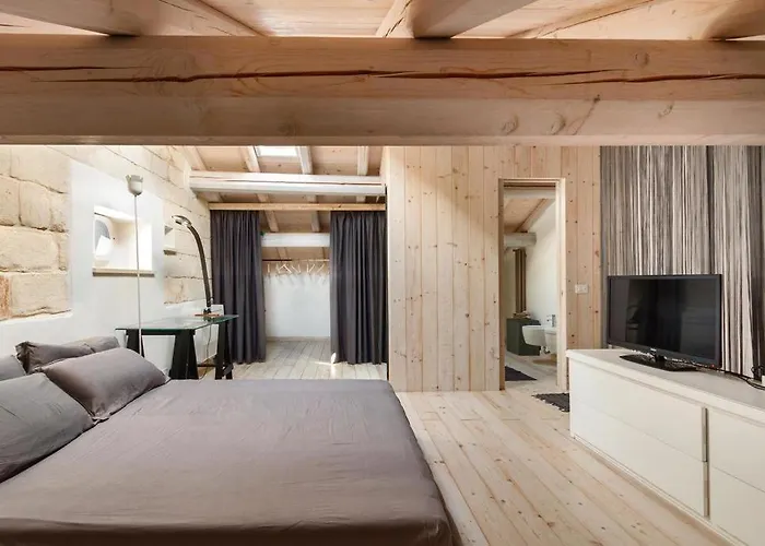 Garibaldi Luxury * Отранто