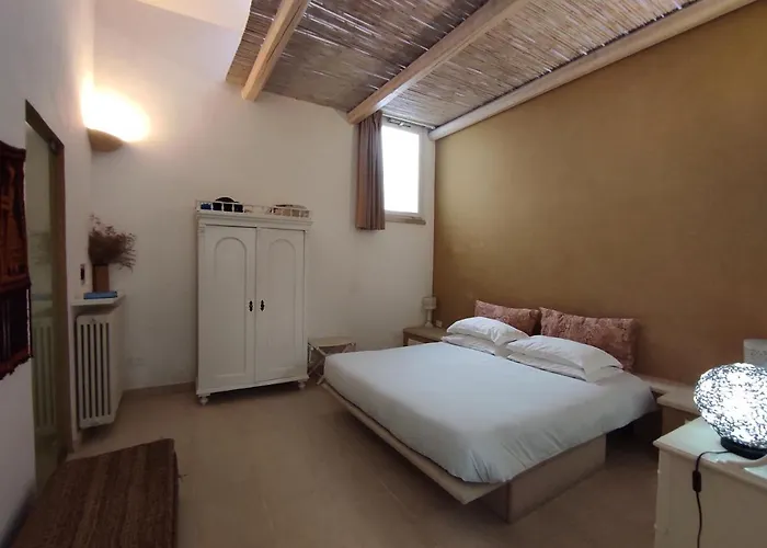 Garibaldi Luxury Дом отдыха Отранто