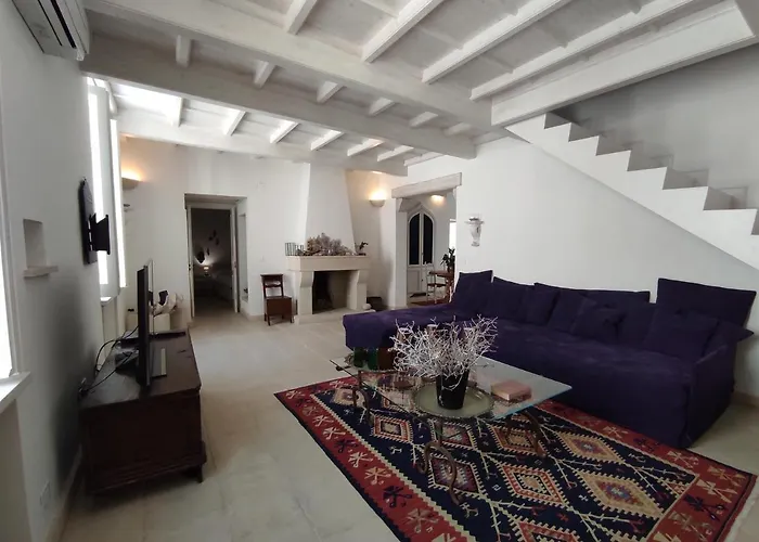 Дом отдыха Garibaldi Luxury Отранто